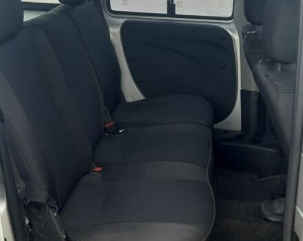 Сірий Фіат Добло, об'ємом двигуна 1.4 л та пробігом 225 тис. км за 4800 $, фото 5 на Automoto.ua