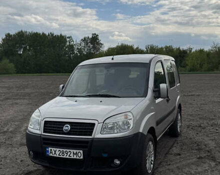 Серый Фиат Добло, объемом двигателя 1.91 л и пробегом 275 тыс. км за 6000 $, фото 2 на Automoto.ua