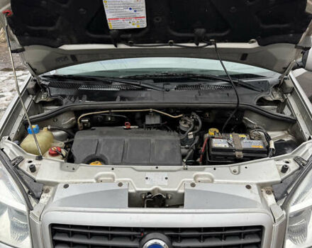 Серый Фиат Добло, объемом двигателя 1.91 л и пробегом 275 тыс. км за 6000 $, фото 9 на Automoto.ua