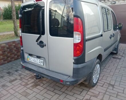 Серый Фиат Добло, объемом двигателя 1.9 л и пробегом 202 тыс. км за 5500 $, фото 1 на Automoto.ua