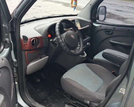 Серый Фиат Добло, объемом двигателя 1.4 л и пробегом 200 тыс. км за 4600 $, фото 4 на Automoto.ua