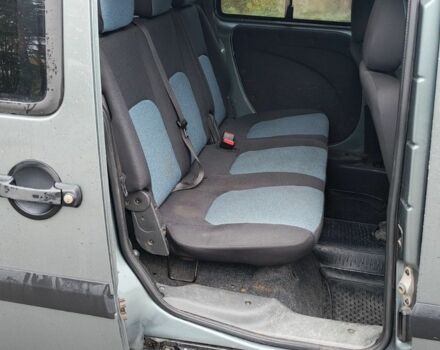 Серый Фиат Добло, объемом двигателя 1.4 л и пробегом 200 тыс. км за 4600 $, фото 5 на Automoto.ua