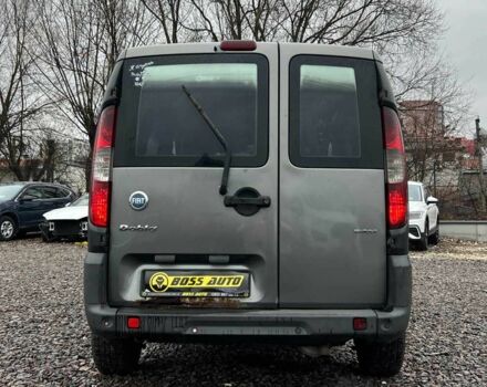 Серый Фиат Добло, объемом двигателя 1.9 л и пробегом 380 тыс. км за 5750 $, фото 4 на Automoto.ua