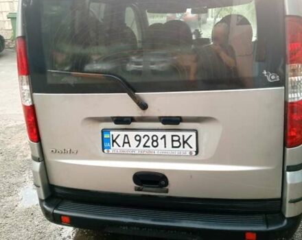 Серый Фиат Добло, объемом двигателя 1.39 л и пробегом 252 тыс. км за 3600 $, фото 1 на Automoto.ua