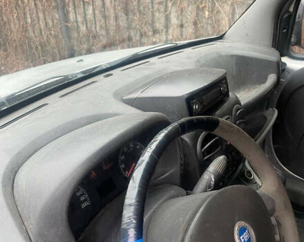 Серый Фиат Добло, объемом двигателя 1.3 л и пробегом 400 тыс. км за 2750 $, фото 9 на Automoto.ua