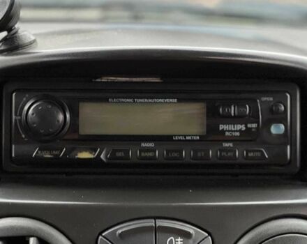 Серый Фиат Добло, объемом двигателя 1.9 л и пробегом 380 тыс. км за 5750 $, фото 9 на Automoto.ua