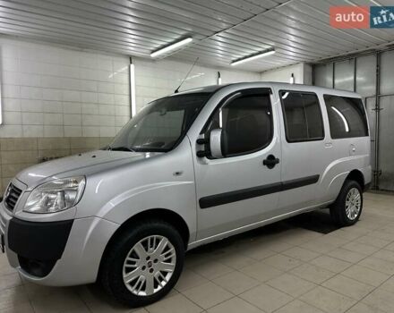 Серый Фиат Добло, объемом двигателя 1.9 л и пробегом 175 тыс. км за 6999 $, фото 1 на Automoto.ua