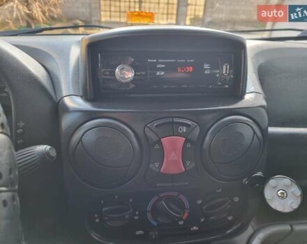 Сірий Фіат Добло, об'ємом двигуна 1.9 л та пробігом 212 тис. км за 5900 $, фото 13 на Automoto.ua