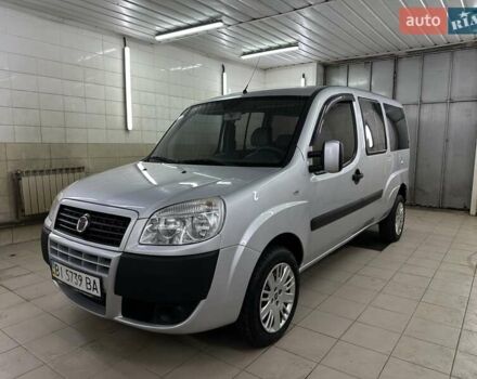 Серый Фиат Добло, объемом двигателя 1.9 л и пробегом 175 тыс. км за 6999 $, фото 3 на Automoto.ua