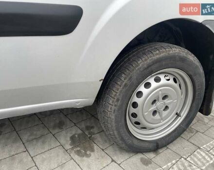 Сірий Фіат Добло, об'ємом двигуна 1.4 л та пробігом 213 тис. км за 4799 $, фото 17 на Automoto.ua