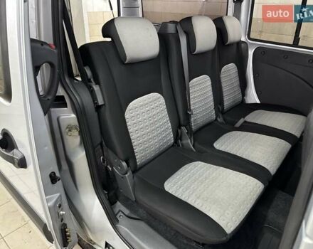 Серый Фиат Добло, объемом двигателя 1.9 л и пробегом 175 тыс. км за 6999 $, фото 20 на Automoto.ua