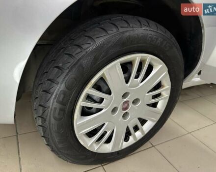 Серый Фиат Добло, объемом двигателя 1.9 л и пробегом 175 тыс. км за 6999 $, фото 32 на Automoto.ua