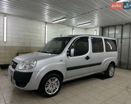 Серый Фиат Добло, объемом двигателя 1.9 л и пробегом 175 тыс. км за 6999 $, фото 2 на Automoto.ua