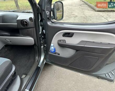 Сірий Фіат Добло, об'ємом двигуна 1.9 л та пробігом 181 тис. км за 5990 $, фото 37 на Automoto.ua