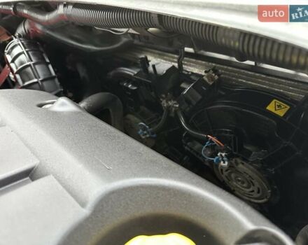 Сірий Фіат Добло, об'ємом двигуна 1.9 л та пробігом 181 тис. км за 5990 $, фото 20 на Automoto.ua