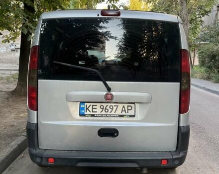 Серый Фиат Добло, объемом двигателя 1.9 л и пробегом 350 тыс. км за 6000 $, фото 5 на Automoto.ua