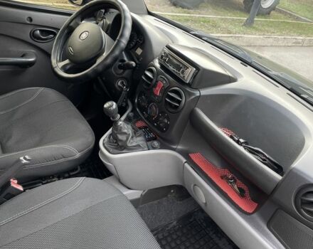 Сірий Фіат Добло, об'ємом двигуна 1.4 л та пробігом 280 тис. км за 5800 $, фото 8 на Automoto.ua