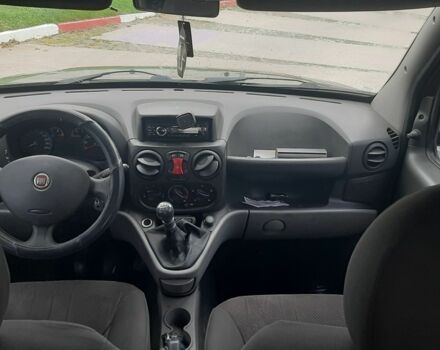 Серый Фиат Добло, объемом двигателя 1.4 л и пробегом 250 тыс. км за 3000 $, фото 3 на Automoto.ua