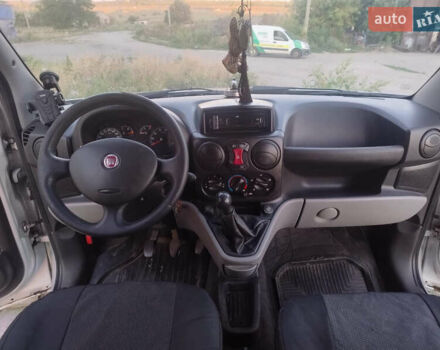 Серый Фиат Добло, объемом двигателя 1.9 л и пробегом 399 тыс. км за 6500 $, фото 21 на Automoto.ua