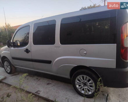 Серый Фиат Добло, объемом двигателя 1.9 л и пробегом 399 тыс. км за 6500 $, фото 3 на Automoto.ua