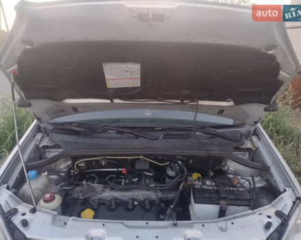 Серый Фиат Добло, объемом двигателя 1.9 л и пробегом 399 тыс. км за 6500 $, фото 28 на Automoto.ua