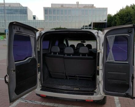 Серый Фиат Добло, объемом двигателя 1.6 л и пробегом 230 тыс. км за 5700 $, фото 7 на Automoto.ua