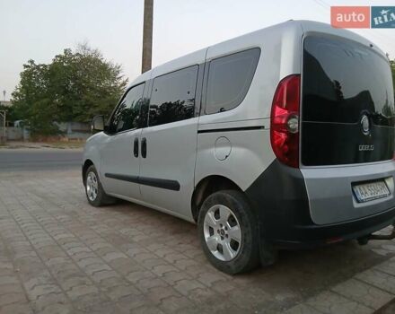 Серый Фиат Добло, объемом двигателя 1.6 л и пробегом 291 тыс. км за 6700 $, фото 3 на Automoto.ua