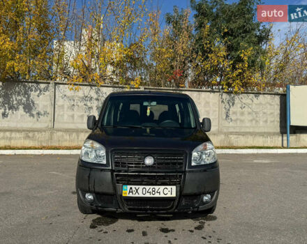Серый Фиат Добло, объемом двигателя 1.3 л и пробегом 370 тыс. км за 6500 $, фото 4 на Automoto.ua