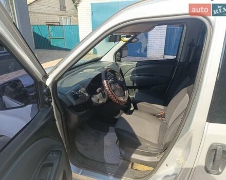 Серый Фиат Добло, объемом двигателя 1.4 л и пробегом 106 тыс. км за 7400 $, фото 6 на Automoto.ua