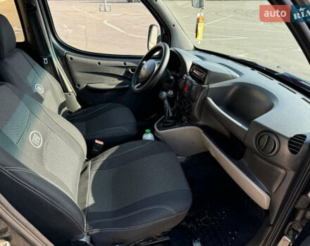 Серый Фиат Добло, объемом двигателя 1.3 л и пробегом 370 тыс. км за 6500 $, фото 15 на Automoto.ua