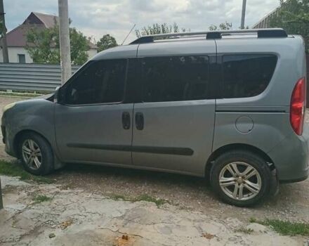 Серый Фиат Добло, объемом двигателя 1.6 л и пробегом 250 тыс. км за 9000 $, фото 3 на Automoto.ua