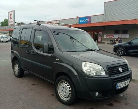 Серый Фиат Добло, объемом двигателя 1.3 л и пробегом 268 тыс. км за 5800 $, фото 5 на Automoto.ua