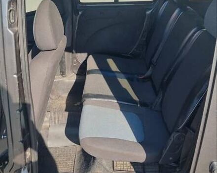 Сірий Фіат Добло, об'ємом двигуна 1.37 л та пробігом 330 тис. км за 4000 $, фото 3 на Automoto.ua