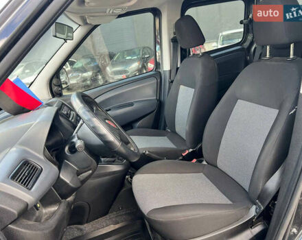 Сірий Фіат Добло, об'ємом двигуна 1.4 л та пробігом 223 тис. км за 7290 $, фото 16 на Automoto.ua