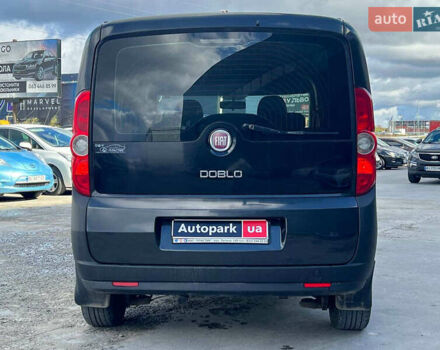 Сірий Фіат Добло, об'ємом двигуна 1.4 л та пробігом 223 тис. км за 7290 $, фото 5 на Automoto.ua