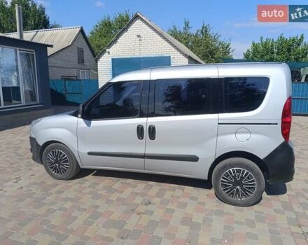 Серый Фиат Добло, объемом двигателя 1.4 л и пробегом 106 тыс. км за 7400 $, фото 5 на Automoto.ua