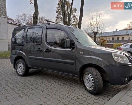 Серый Фиат Добло, объемом двигателя 1.3 л и пробегом 268 тыс. км за 5800 $, фото 9 на Automoto.ua