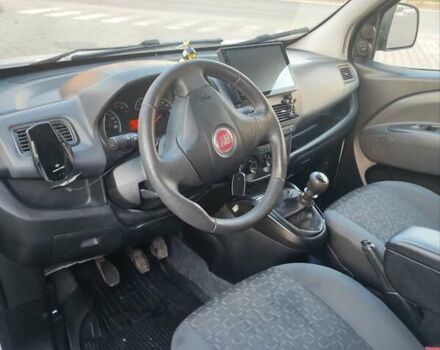 Серый Фиат Добло, объемом двигателя 1.6 л и пробегом 230 тыс. км за 8200 $, фото 8 на Automoto.ua