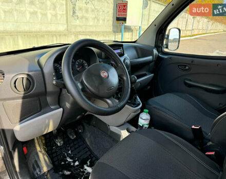 Серый Фиат Добло, объемом двигателя 1.3 л и пробегом 370 тыс. км за 6500 $, фото 13 на Automoto.ua