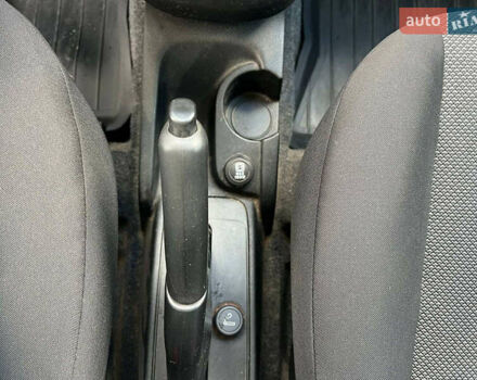 Сірий Фіат Добло, об'ємом двигуна 1.4 л та пробігом 223 тис. км за 7290 $, фото 27 на Automoto.ua