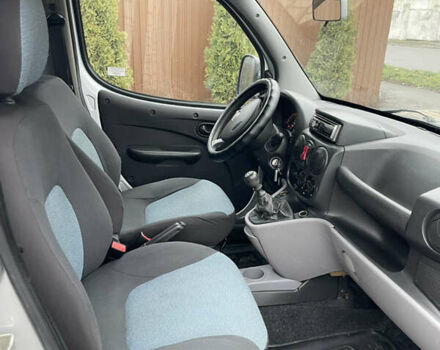 Сірий Фіат Добло, об'ємом двигуна 1.4 л та пробігом 200 тис. км за 5000 $, фото 6 на Automoto.ua