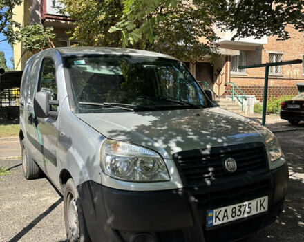 Серый Фиат Добло, объемом двигателя 1.37 л и пробегом 224 тыс. км за 5200 $, фото 1 на Automoto.ua