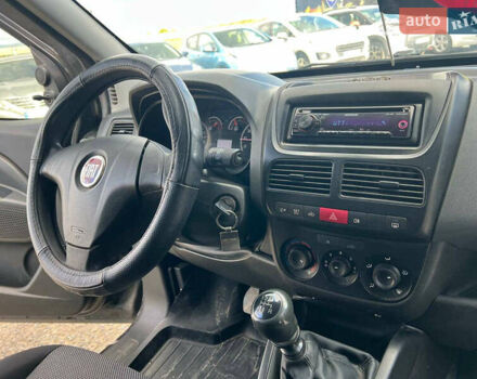 Сірий Фіат Добло, об'ємом двигуна 1.4 л та пробігом 223 тис. км за 7290 $, фото 33 на Automoto.ua