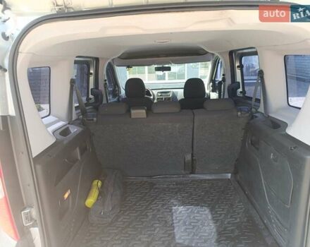 Серый Фиат Добло, объемом двигателя 1.4 л и пробегом 106 тыс. км за 7400 $, фото 8 на Automoto.ua