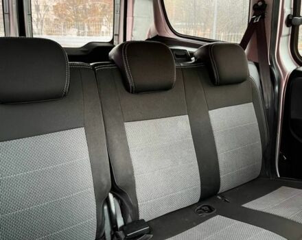 Серый Фиат Добло, объемом двигателя 1.6 л и пробегом 220 тыс. км за 6100 $, фото 5 на Automoto.ua