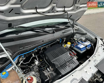 Серый Фиат Добло, объемом двигателя 1.4 л и пробегом 152 тыс. км за 5950 $, фото 39 на Automoto.ua