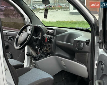 Серый Фиат Добло, объемом двигателя 1.4 л и пробегом 152 тыс. км за 5950 $, фото 25 на Automoto.ua