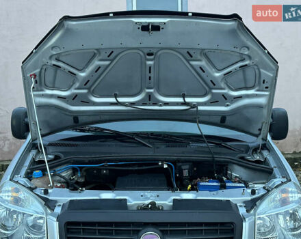 Серый Фиат Добло, объемом двигателя 1.4 л и пробегом 152 тыс. км за 5999 $, фото 44 на Automoto.ua