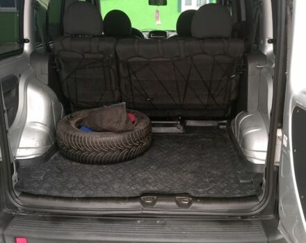 Серый Фиат Добло, объемом двигателя 1.4 л и пробегом 114 тыс. км за 5300 $, фото 4 на Automoto.ua