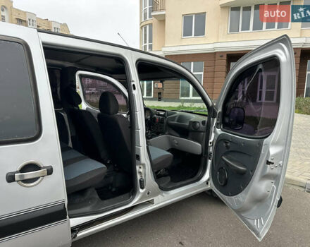 Серый Фиат Добло, объемом двигателя 1.4 л и пробегом 152 тыс. км за 5950 $, фото 30 на Automoto.ua